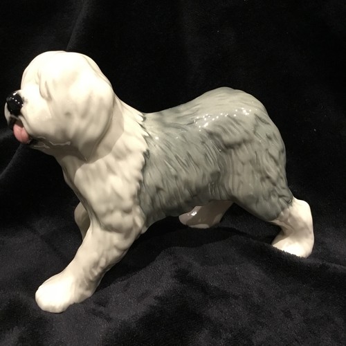 Vtg large beswick old english - large,