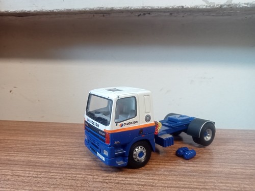 Corgi modern truck heavy - modern,