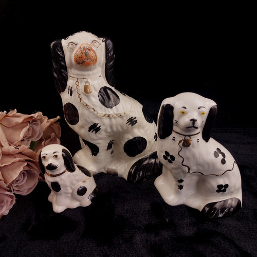 Staffordshire dog figures trio - staffordshire,