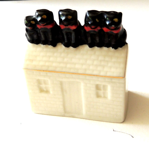 Arcadian crested china 5 - ,