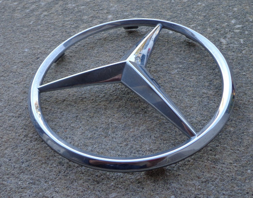 Mercedes benz grill - benz,