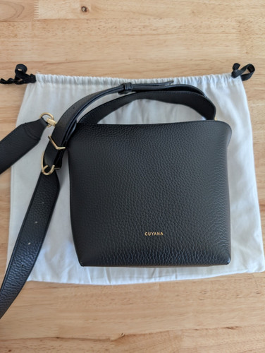 Cuyana mini linea bucket - bucket, bag