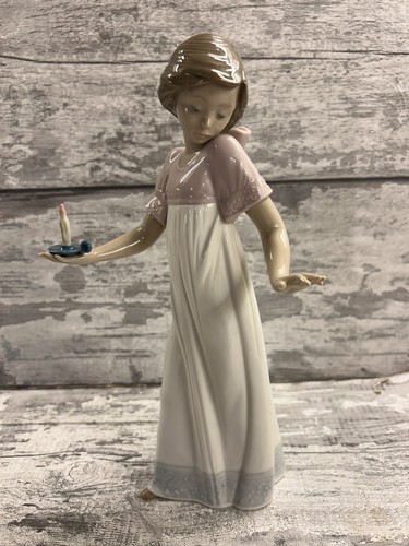 Lladro nao girl with candle - lladro, to