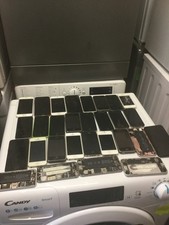 joblot of 29 faulty/ broken iphones  for parts.