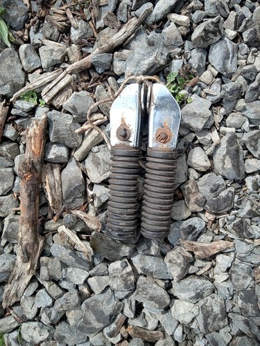 Rear folding foot pegs honda - rear,