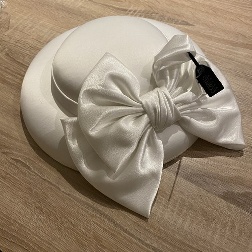 New ivory satin fascinator hat - new,