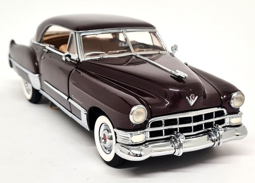 Franklin mint cadillac - 1/24,