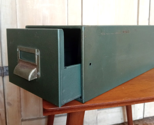 Vintage metal index - vintage, filing