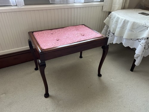 Stunning antique mahogany - stunning,