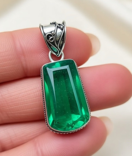Paraiba tourmaline gemstone - paraiba,