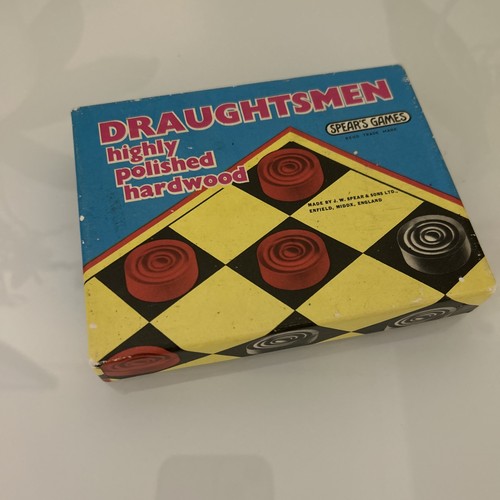 Draughtsmen highly polished - highly,