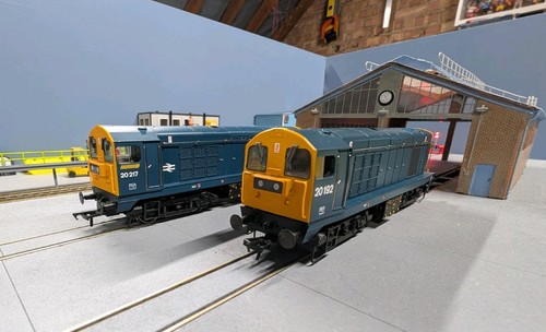 Pair bachmann class s - of,