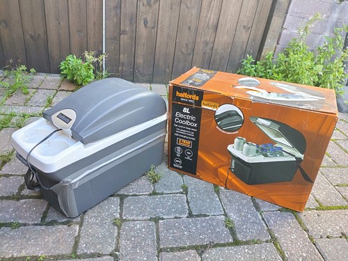 Halfords electric cool box - halfords,