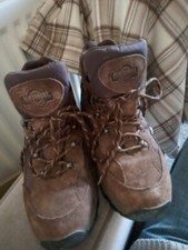 Size 7 Waterproof, Brown