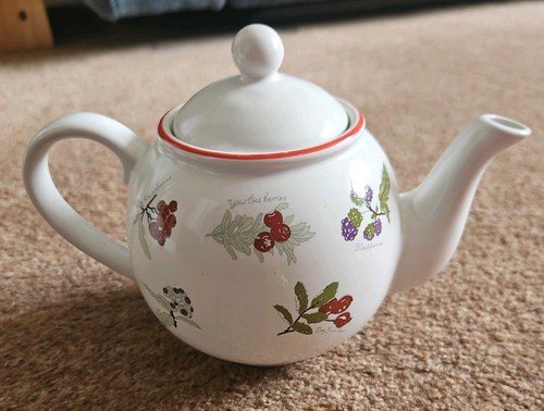 Wild berries teapot - teapot, arthur