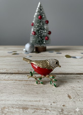 M&S Robin Brooch Pin Diamante