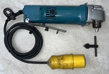 Makita DA3000R,110V,Right Angle Drill,c/w key, excellent condition!!!