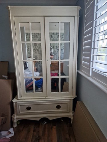 Laura ashley bedroom furniture - ashley,