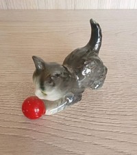 VTG Goebel W Germany TABBY MINIATURE CAT Figurine Red Yarn Sticker
