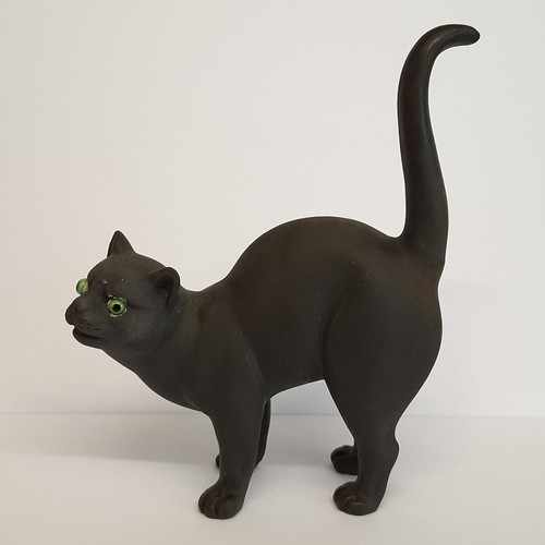 Wedgwood black basalt cat - black,
