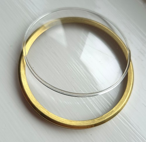 Small brass clock - small,