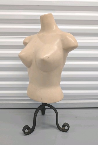 Vintage 1960s female mannequin - 1960s,