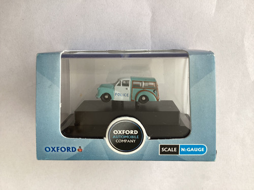 Oxford diecast morris - oxford,