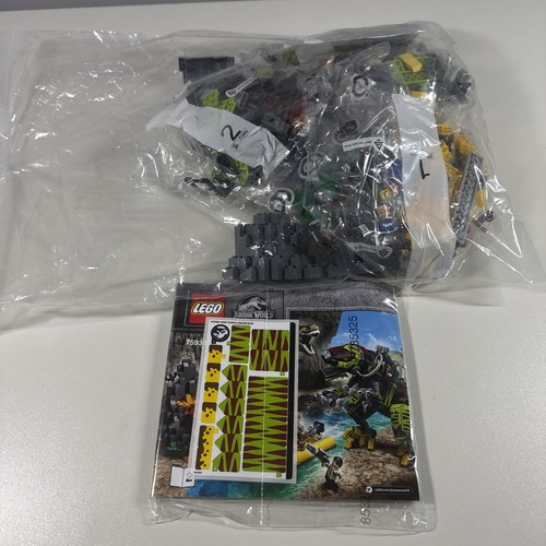 Lego jurassic world rex vs - lego,