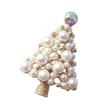 GOLD TONE CREAM  FAUX PEARL AND  DIAMANTE CRYSTAL XMAS TREE BROOCH  PIN