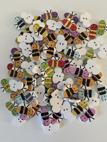 Bee wooden buttons - wooden,