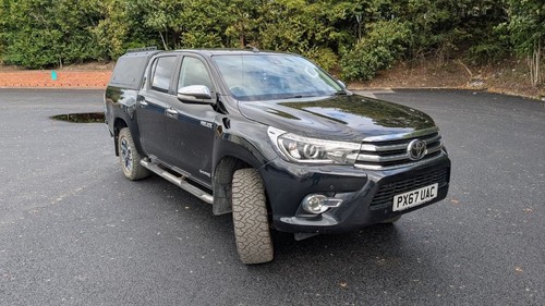 2017 toyota hilux invincible - 2017, x
