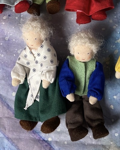 Grimms dolls house - dolls,
