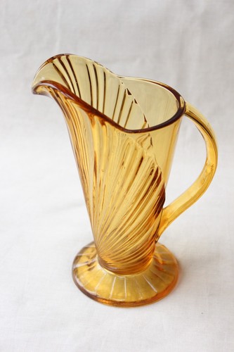 Art deco small amber glass - art,