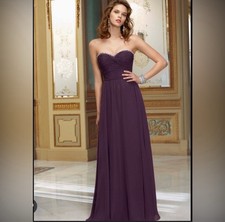Mori Lee Bridesmaid, Social