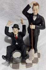 RARE VINTAGE RETRO LIMITED EDITION LAUREL & HARDY ORNAMENT FIGURINE MOP & BUCKET