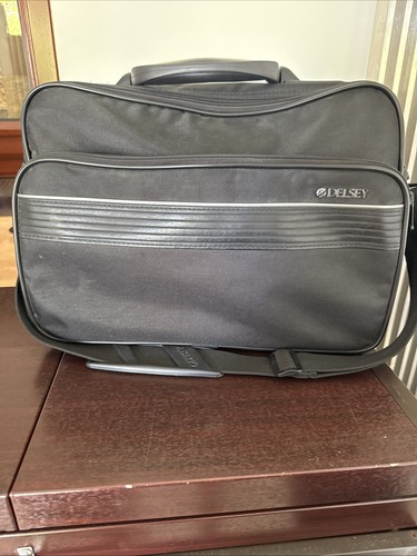 Delsey black flight bag - flight,