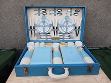 Vintage Sirram 6-Person Picnic