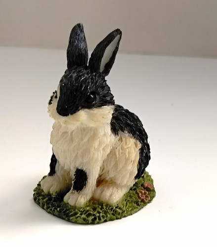Black white rabbit resin - rabbit,