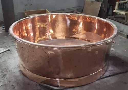 Copper bathtub the round - "the, round"