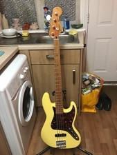 Fender Jazz Bass, Buttercream