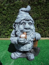 Gnome/Dwarf with pipe and shovel concrete garden ornament