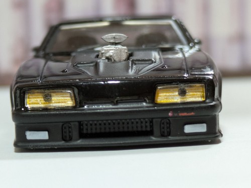 Scale tomica size ified - 1/64,