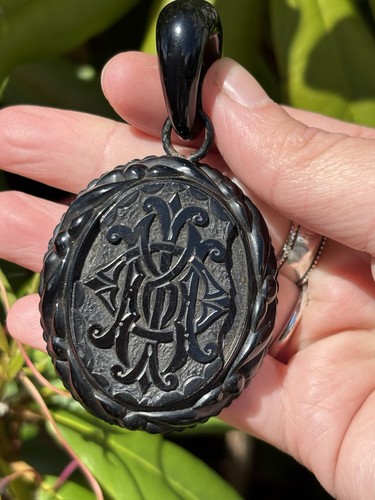Antique mourning whitby jet - mourning,