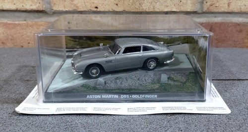 Aston martin db5 007 - martin,