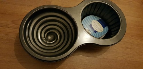 Giant cupcake mould - giant, tin