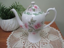 STYLISH VINTAGE ROSLYN  CHINA