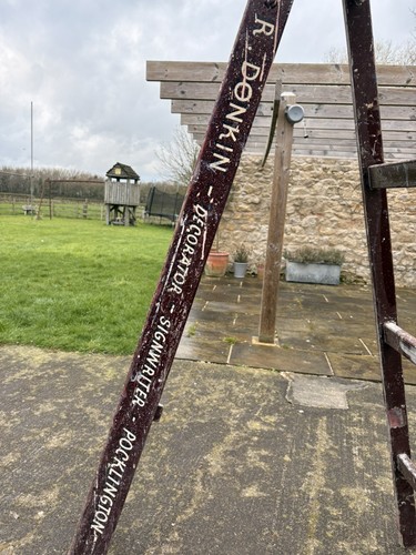 Old decorator ladders - old,