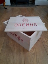 Wooden Wine Box w/Loose Lid - 6x50cl bottle size - Producer Branded