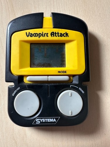 Vampire attack lcd - attack, game
