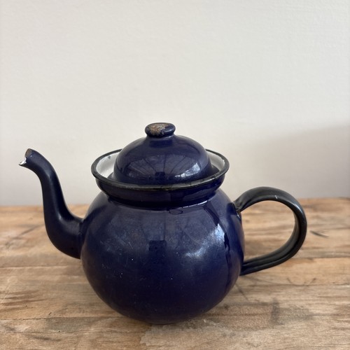 Vintage small navy blue - small, enamel